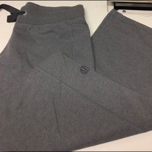 lululemon sweat pants size 6